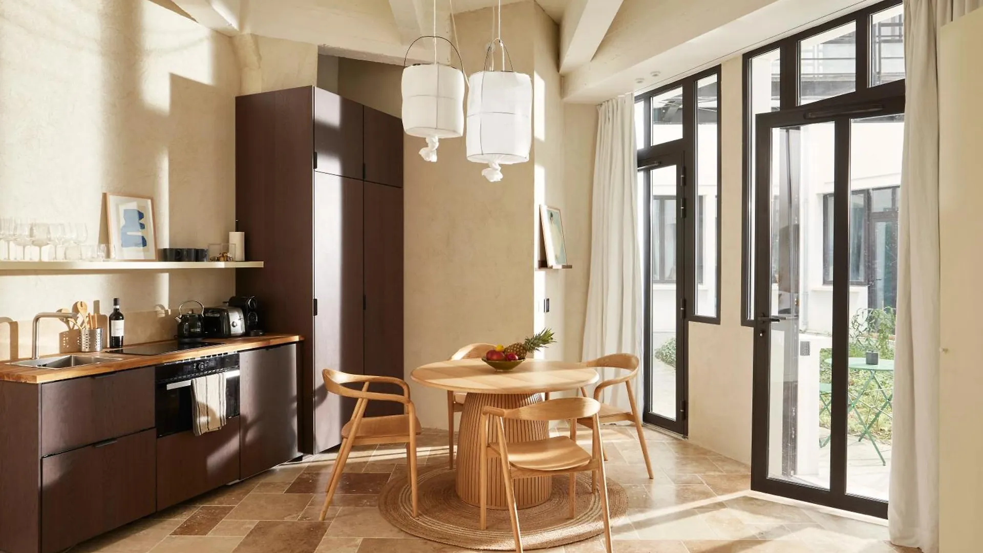 Cosy 1br With Outside Space Neighboring Le Marais